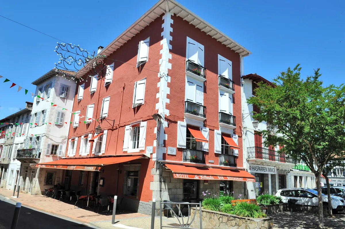 Hôtel des Tilleuls — Extérieur